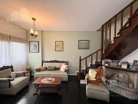 Casa 5 ambientes con 1 baño