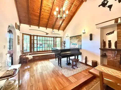 Casa en Venta con 1 cochera