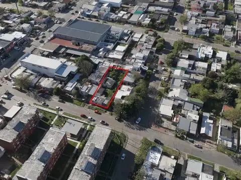 VENTA TERRENO CON CONSTRUCCIONES LAS PIEDRAS