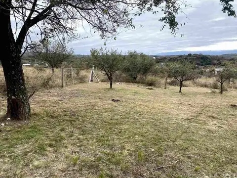 VENTA CABAÑA MONOAMBIENTE CLUB DE CAMPO LA FALDA 