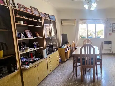 Departamento en Venta en Parque Chacabuco, USD 85.000