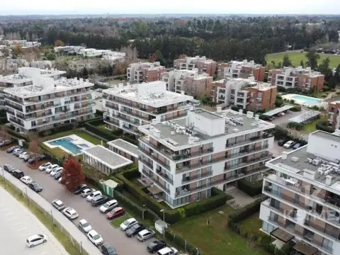 Departamento en Alquiler con 1 cocheras