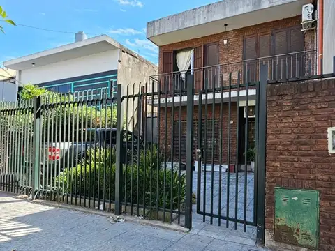 Casa Chalet  en Venta en San Miguel, G.B.A. Zona Norte, Argentina