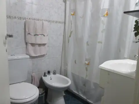 Roma 2400, Piso P.B.