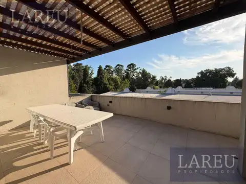 Departamento en Alquiler con 1 cocheras