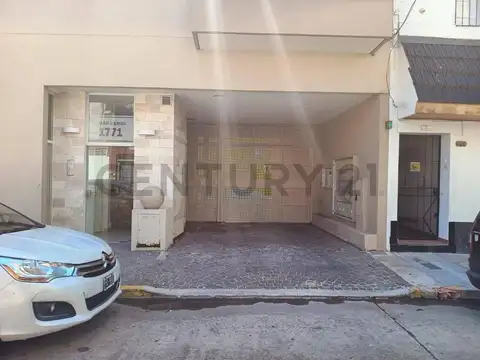 Excelente oportunidad cochera Descubierta en venta en barrio Monte Castro, Capit