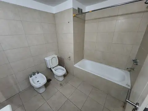 Carlos Gardel 3100, Piso 2