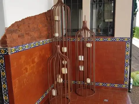 Casa 7 ambientes con 3 baños