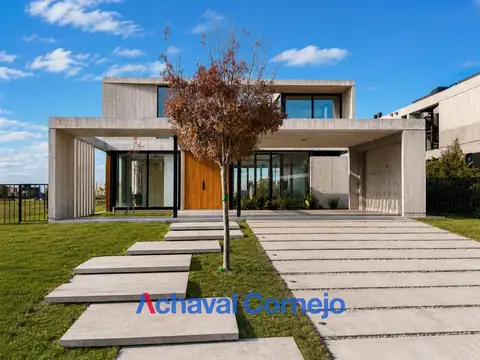 Casa en venta al lago en Costas / Puertos - 5 dormitorios