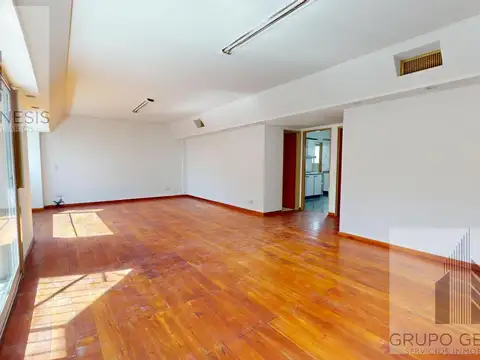 VENTA DEPTO 4 ambientes + Dependencia + Cochera Fija