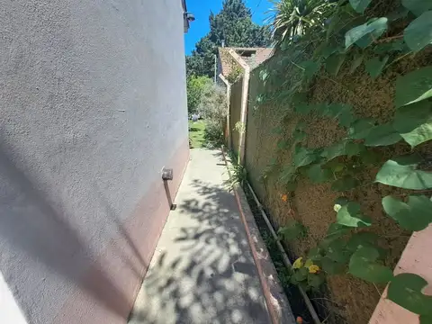 venta casa 3 ambientes con jardín en Santa Clara