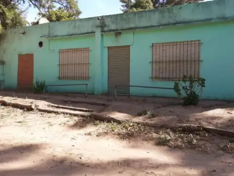 Casa en venta - 2 Dormitorios 1 Baño - El Coyunco