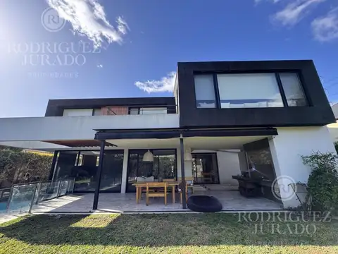 Casa en Venta en Septiembre, USD 395.000