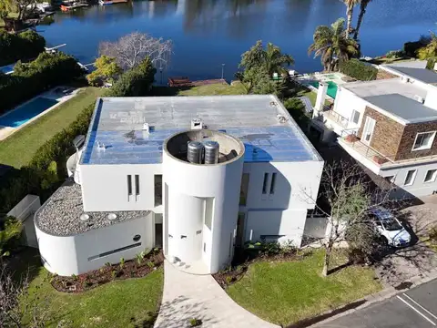Casa en Venta en Los Ombúes, USD 985.000