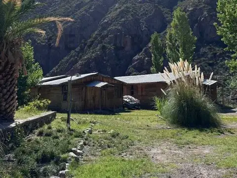 Ruta Nacional 7 1100, Piso 0