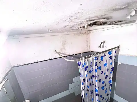 Venta. Casa dos Dorm + Patio/ Hospital Iturraspe.