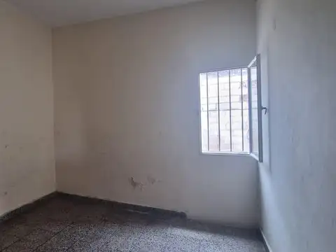 Casa en Venta de 4 Dormitorios en B° Santa Lucía, Salta Capital