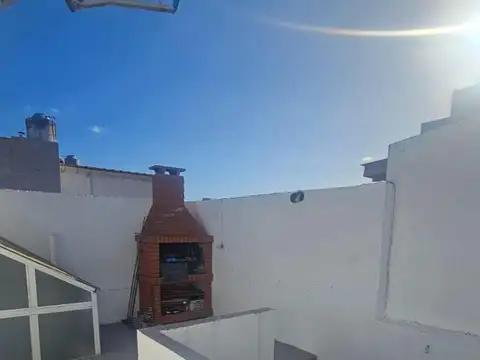 Casa en alquiler - 8 Dormitorios 6 Baños - 257Mts2 - Mar del Plata