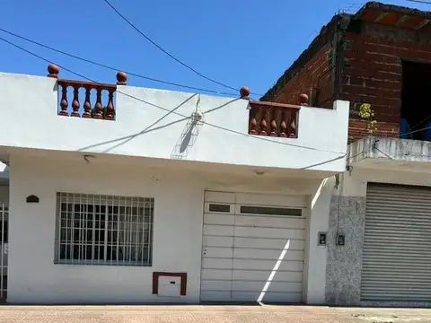 Casa - Alquiler - Argentina, La Matanza - EL LAZO 21