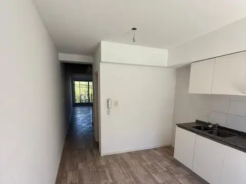 Departamento en Alquiler en Fisherton, $ 800.000