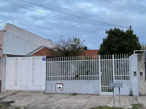 Florencio Varela  al 2900