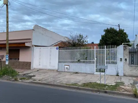 Florencio Varela  al 2900
