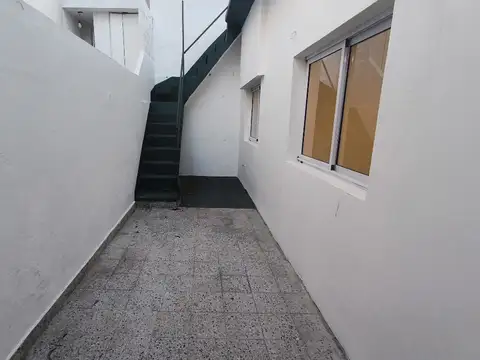 Casa PH 3 Ambientes RECICLADO A NUEVO en Venta - Ramos Mejía