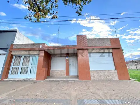 Caseros 600, Piso 0