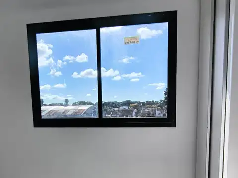 Departamento en Alquiler en Villa Adelina, $ 650.000