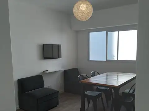 Crespo Essentials-Luminoso 3 ambientes para 4 personas.
