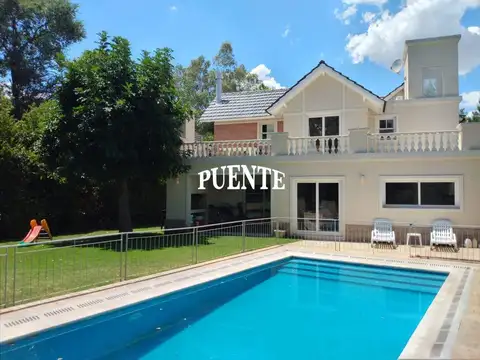 Casa en Venta de 4 dormitorios