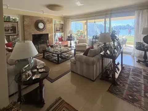 Casa en Venta al Noreste