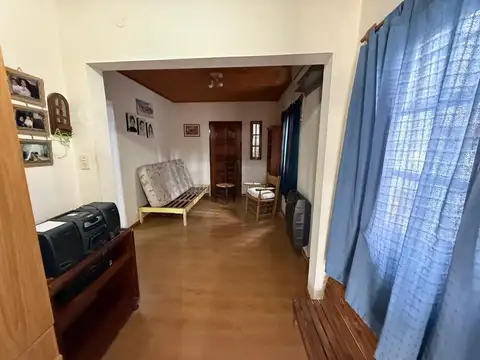 Casa en Venta con 3 cocheras