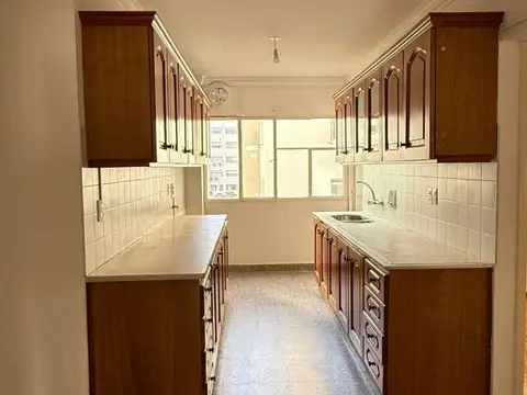 Departamento en Alquiler en Villa Biarritz , $ 80.000