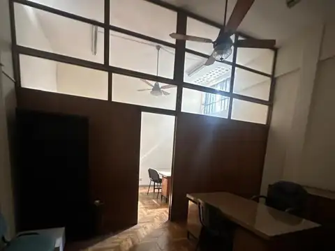 OFICINA SOBRE AVDA. MITRE EN AVELL CENTRO A MTS, DE CAPITAL