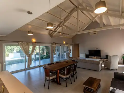 Casa en Venta de 4 dormitorios