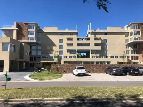 Venta depto 2 amb con cochera cubierta y piscina. Jardines del Palmar. Nordelta