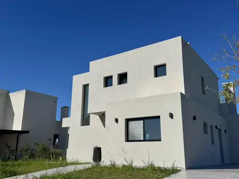 Casa en Venta en El Naudir, USD 350.000