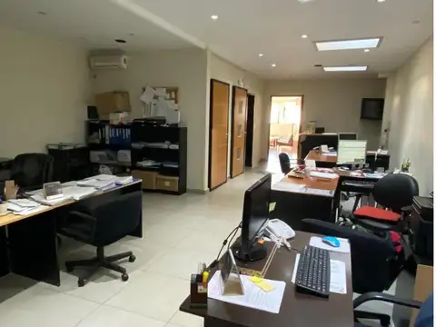 Oficina Monoambiente con 2 baños