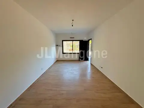 Depto Tipo Casa en Venta en Villa Luzuriaga, USD 59.900