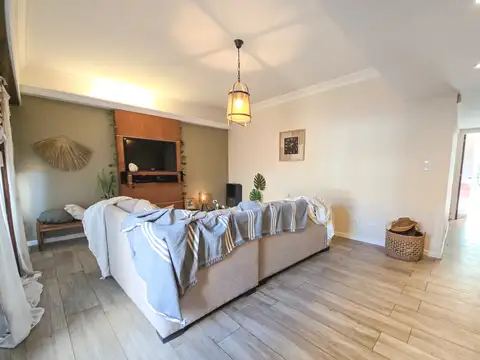 Tucumán y Pringles, San Carlos