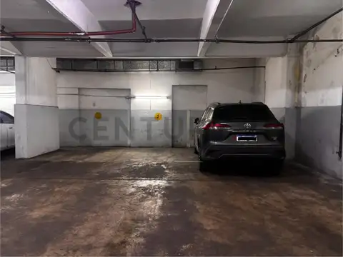 VENTA COCHERA EN SAN NICOLAS