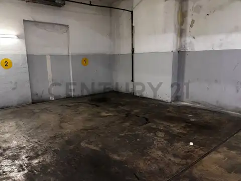 Avenida Rivadavia 800, Piso 0