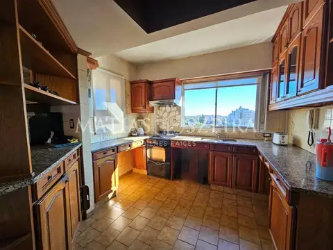 Departamento en Venta de 5 ambientes