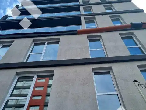 Venta oficina con cochera centro Neuquén