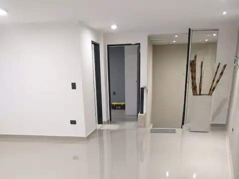 Depto Tipo Casa en Venta en Parque Avellaneda, USD 117.000