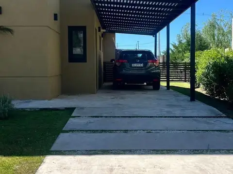 Casa en Alquiler de 3 dormitorios