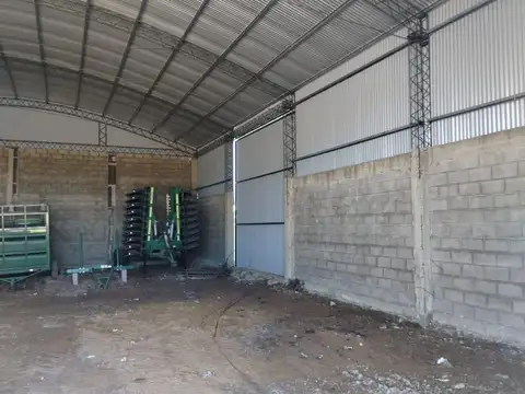 Galpon en Venta 62  mts Fondo