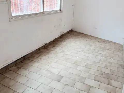 Galpon en Alquiler en Flores, USD 3.500