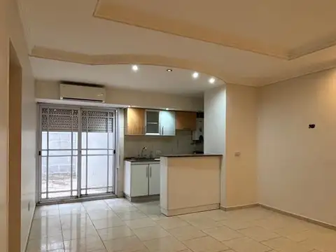 Depto Tipo Casa en Alquiler de 1 dormitorio